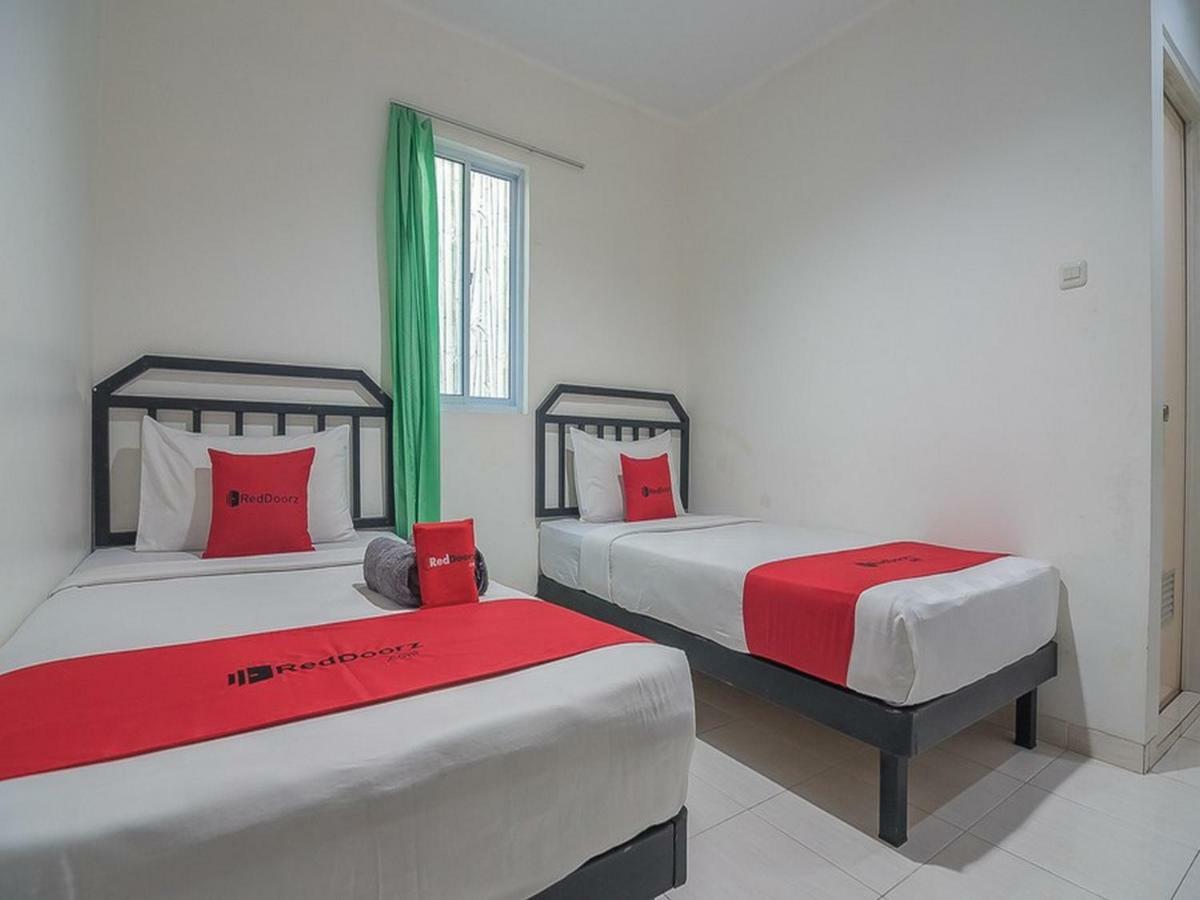 Reddoorz Near Nagoya Citywalk Batam 2 Kültér fotó