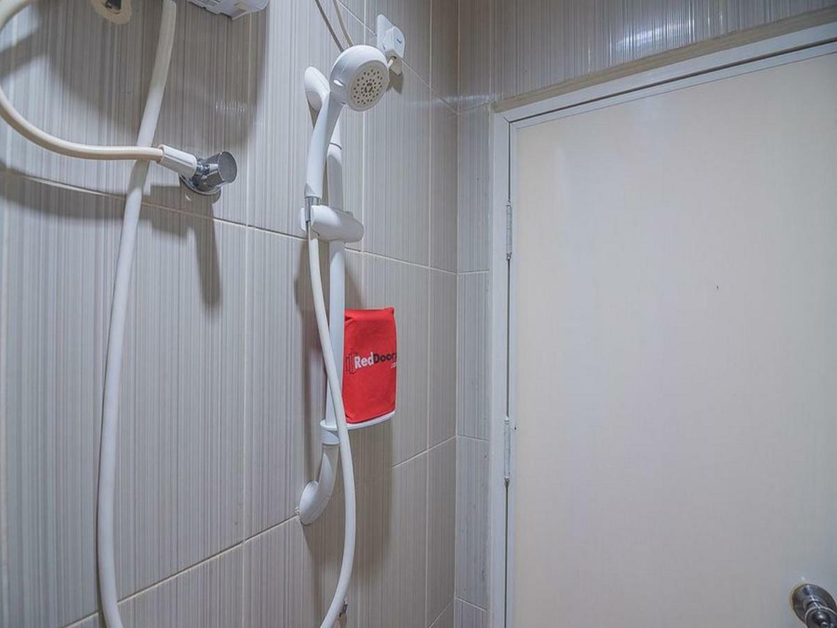 Reddoorz Near Nagoya Citywalk Batam 2 Kültér fotó