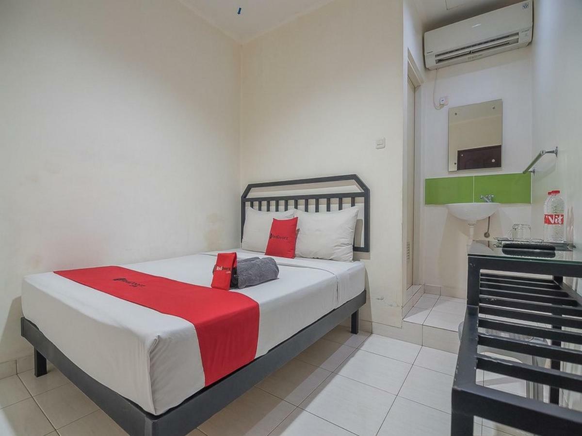 Reddoorz Near Nagoya Citywalk Batam 2 Kültér fotó