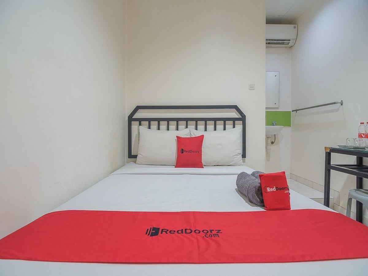 Reddoorz Near Nagoya Citywalk Batam 2 Kültér fotó